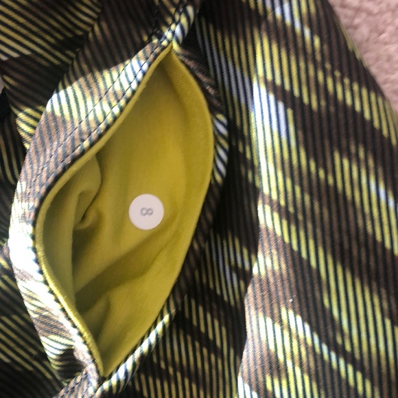 Pattered Lululemon leggings - Picture 4 of 4